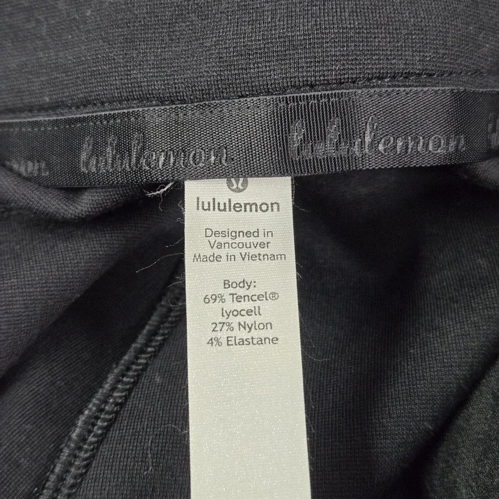 lululemon athletica *please carefully